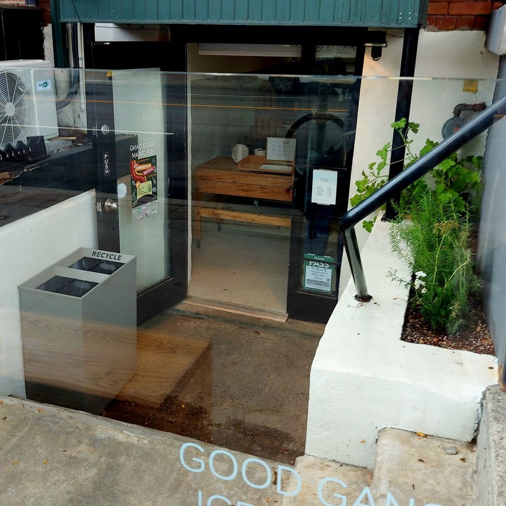 Storefront Storefront