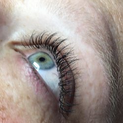 The Lash Cabana - Full set finished ... don't mind my no make up face lol ...