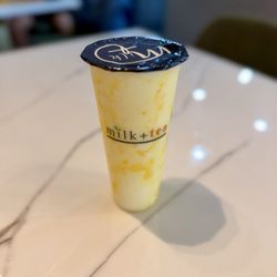 Creamy Coconut blended with Mango purée. Freaking 10/10 type of drink for a hot day. Spectacular, give me 77x of them.