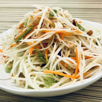 Zogam Cafe - Green Papaya Salad - Thai Near Me - Tulsa, Oklahoma