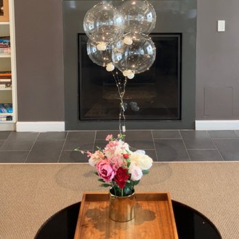 Party Time Wishes - Balloon arrangement- which look even prettier when lit up in dim lighting/night - Party Equipment Rentals Near Me - Queens, New York