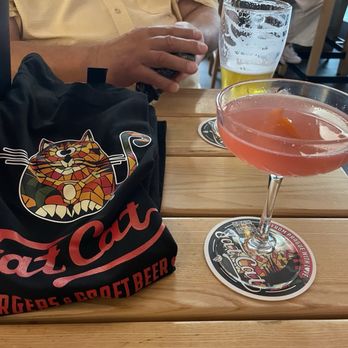Fat Cat - T-Shirt and drinks; Cosmo and Cherry beer - Czech Near Me - Praha-1, Puerto Rico
