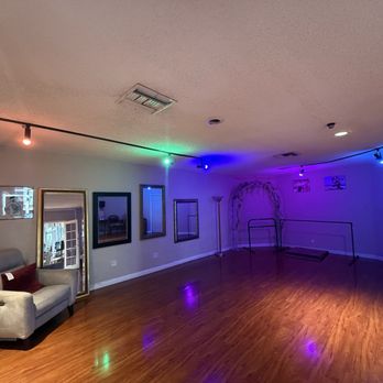 Crown Theatre - Dance Studios Near Me - Pasadena, California