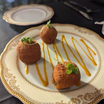 Rocco's Ristorante - Bomba Di Arancini - Italian Near Me - Pittsburgh, Pennsylvania Rocco's Ristorante - Bomba Di Arancini - Italian Near Me - Pittsburgh, Pennsylvania