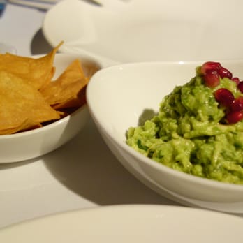 Punto MX - Guacamole Punto MX - Mexican Near Me - Madrid, M