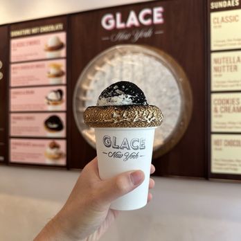 Glace - Tiramisu hot chocolate - IG @bougiefoodieboi - Ice Cream & Frozen Yogurt Near Me - New York, New York