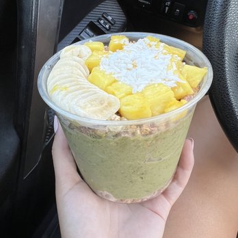 jüs - Large green pineapple bowl with blended almond butter and whey protein - Juice Bars & Smoothies Near Me - Reno, Nevada jüs - Large green pineapple bowl with blended almond butter and whey protein - Juice Bars & Smoothies Near Me - Reno, Nevada