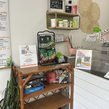 The Lakes Social - Counter for ordering - Coffee & Tea Near Me - Land O' Lakes, Florida The Lakes Social - Counter for ordering - Coffee & Tea Near Me - Land O' Lakes, Florida