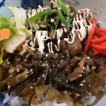 Samurais Paradise - Beef & chicken yakitori mixed bowl - Japanese Near Me - Surfers Paradise, QLD