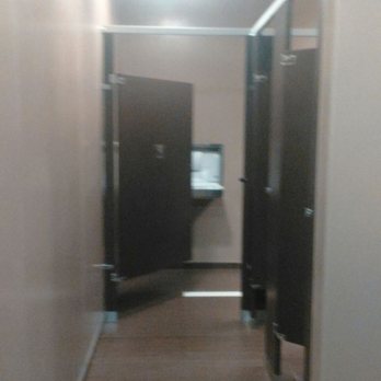 Lakeshore Library - Women's restroom - Libraries Near Me - Metairie, Louisiana
