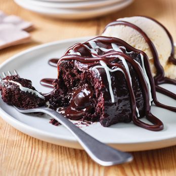 Applebee's Grill + Bar - Triple Chocolate Meltdown - Sports Bars Near Me - West Jordan, Utah