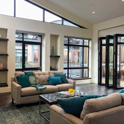 Pittsburgh Furniture Leasing & Sales - Strip district staging