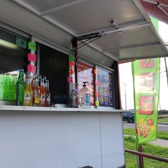 Taqueria La Guera - Food truck on side of the road. In a used car lot. Its everything you want it to be. - Food Trucks Near Me - Austin, Texas Taqueria La Guera - Food truck on side of the road. In a used car lot. Its everything you want it to be. - Food Trucks Near Me - Austin, Texas