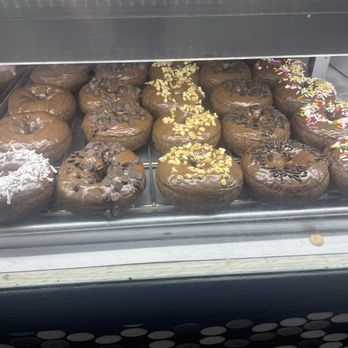 Foster's Donuts - Donuts - Donuts Near Me - Bakersfield, California