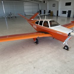 US Jet Center - Community hangars with available space!