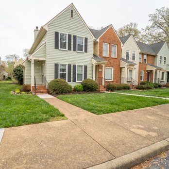 Devon Cyrille -Surreal Estates - Real Estate Agents Near Me - Richmond, Virginia