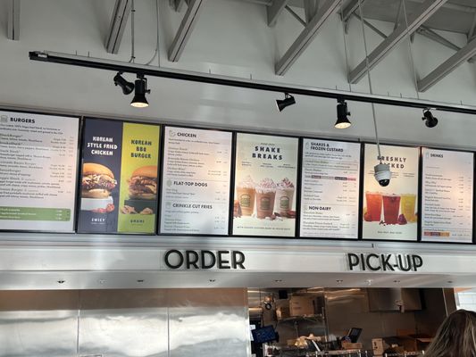 Shake Shack Alderwood by null