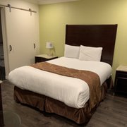 Photo of Broadway Motel - Oakland, CA, United States. Our room for tonight
