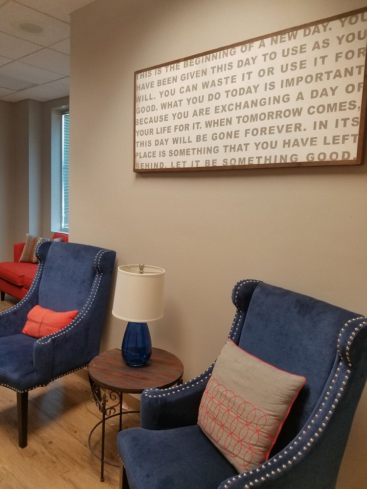 ESTRELLA COUNSELING SERVICES Updated September 2024 250 N