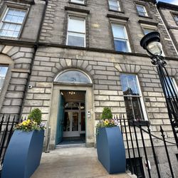 28 York Place Hotel
