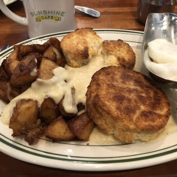 Sunshine Cafe - Biscuits and gravy with poached eggs and home fries - Cafes Near Me - Napa, California Sunshine Cafe - Biscuits and gravy with poached eggs and home fries - Cafes Near Me - Napa, California