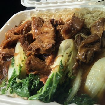 Shooting Star Cafe - Beef Stew Lo-Mein - Desserts Near Me - Oakland, California Shooting Star Cafe - Beef Stew Lo-Mein - Desserts Near Me - Oakland, California
