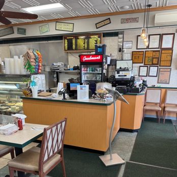 Goodmans Deli & Restaurant - Counter area - Delis Near Me - Berkeley Heights, New Jersey