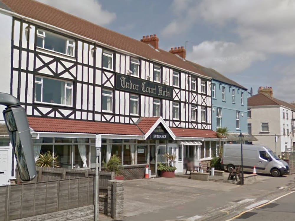 TUDOR COURT HOTEL Updated May 2024 300306 Oystermouth Road