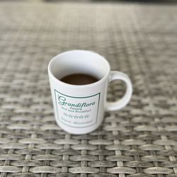 Grandiflora Bed & Breakfast - Morning coffee