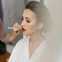 Paulina Lambaskis - Bridal makeup
