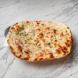 Lazeez - Garlic Naan
