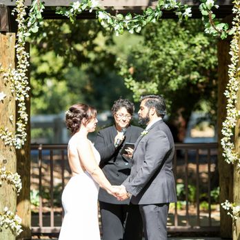 Bilingual Ceremony Specialist - Officiants Near Me - Whittier, California Bilingual Ceremony Specialist - Officiants Near Me - Whittier, California