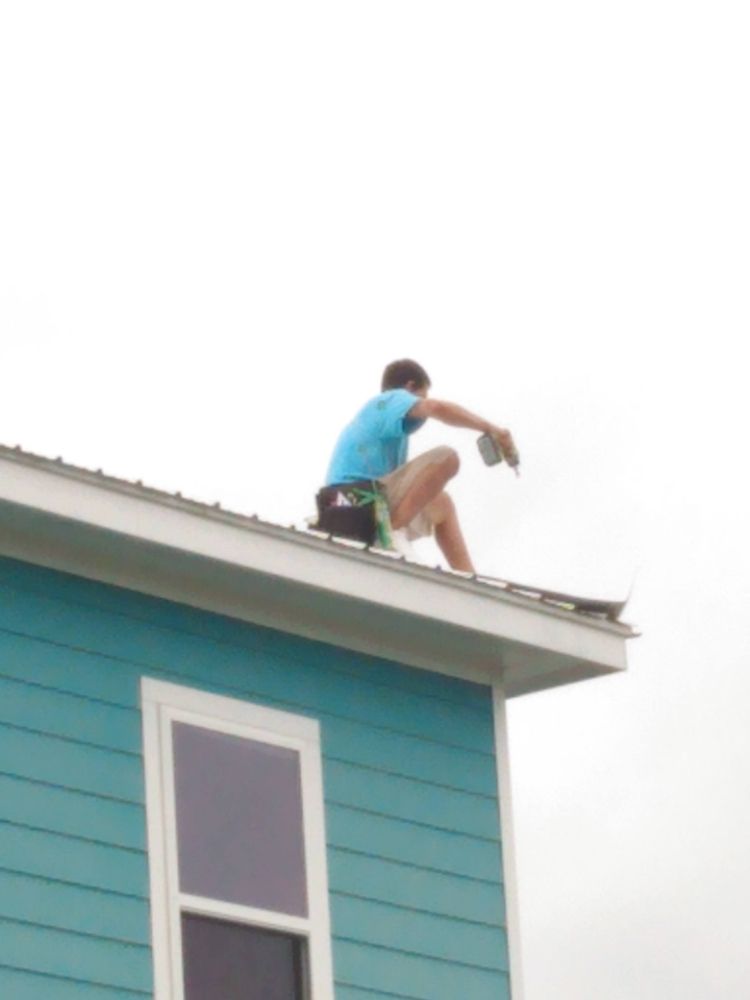 Slide of Top2Bottom Roofing and Siding