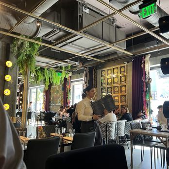 CVI.CHE 105 - Inside - Peruvian Near Me - Miami, Florida