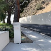Photo of Getty Center - Los Angeles, CA, United States. Wait for the tram or walk up the hill