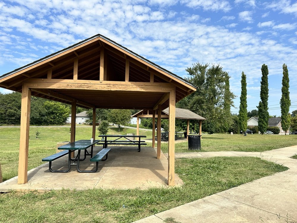 Social spots from Joyce Myers Park
