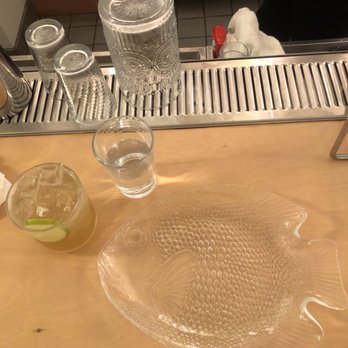 Extra Extra - Fish plate & mocktail - Pizza Near Me - Buffalo, New York