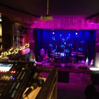 Stramash - Main stage from mezzanine level - Music Venues Near Me - Edinburgh, EDH Stramash - Main stage from mezzanine level - Music Venues Near Me - Edinburgh, EDH