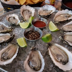 Tacos Y Mariscos La Phoenikera - Oysters