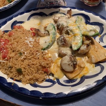 Pappasito's Cantina - Seafood Enchiladas with added shredded chicken. - Tex-Mex Near Me - Webster, Texas Pappasito's Cantina - Seafood Enchiladas with added shredded chicken. - Tex-Mex Near Me - Webster, Texas