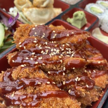 Roll Call - Sushi Bars Near Me - Los Angeles, California