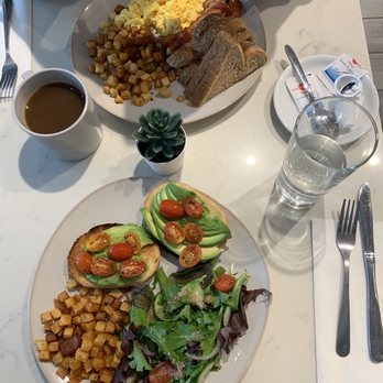 Sisters & Co - Avocado toast and traditional breakfast - Breakfast & Brunch Near Me - Toronto, Ontario Sisters & Co - Avocado toast and traditional breakfast - Breakfast & Brunch Near Me - Toronto, Ontario