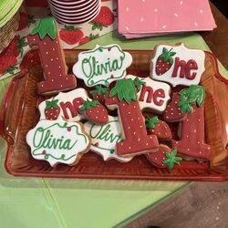 Amazing Cakes - Custom sugar cookies