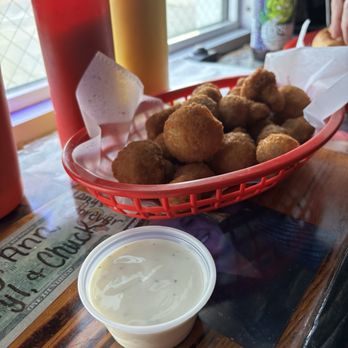 Larry's Tavern - fried mushrooms and ranch dressing - Bars Near Me - Grover, Missouri