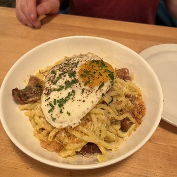 Grassa - Carbonara Pasta - Italian Near Me - Portland, Oregon Grassa - Carbonara Pasta - Italian Near Me - Portland, Oregon