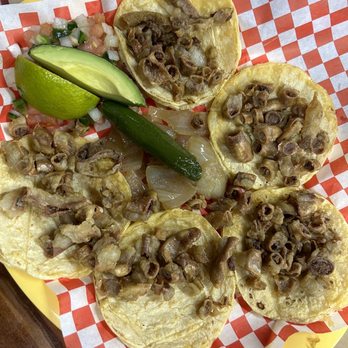 Taqueria Datapoint - orden minis tripa - Mexican Near Me - San Antonio, Texas