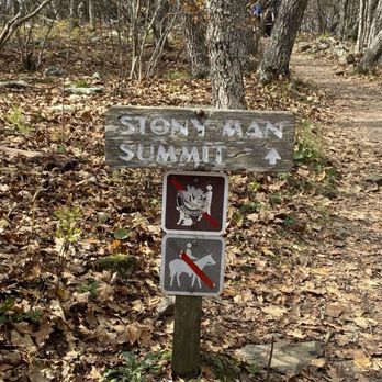 Little Stony Man Trailhead - Oct, 2025. - Hiking Near Me - Syria, Virginia