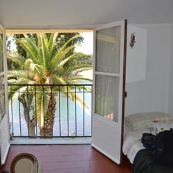 Maison de L'Orb - Great French doors and comfy twin