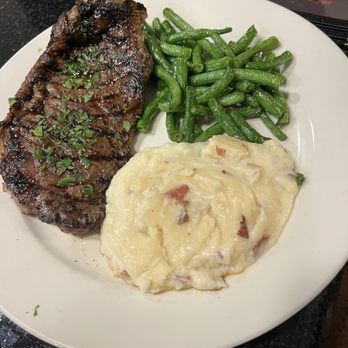 Tony Roma's Durham - New York NY Strip (12 oz) - American Near Me - Durham, North Carolina