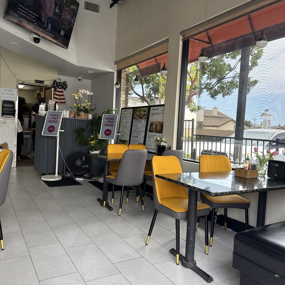 Pho99Plus - Inside - Vietnamese Near Me - Los Alamitos, California